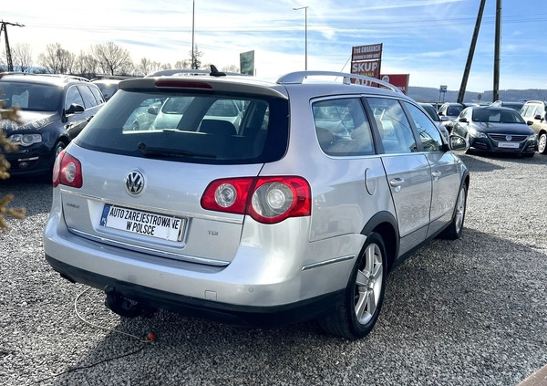 Volkswagen Passat cena 17600 przebieg: 315000, rok produkcji 2009 z Sejny małe 56